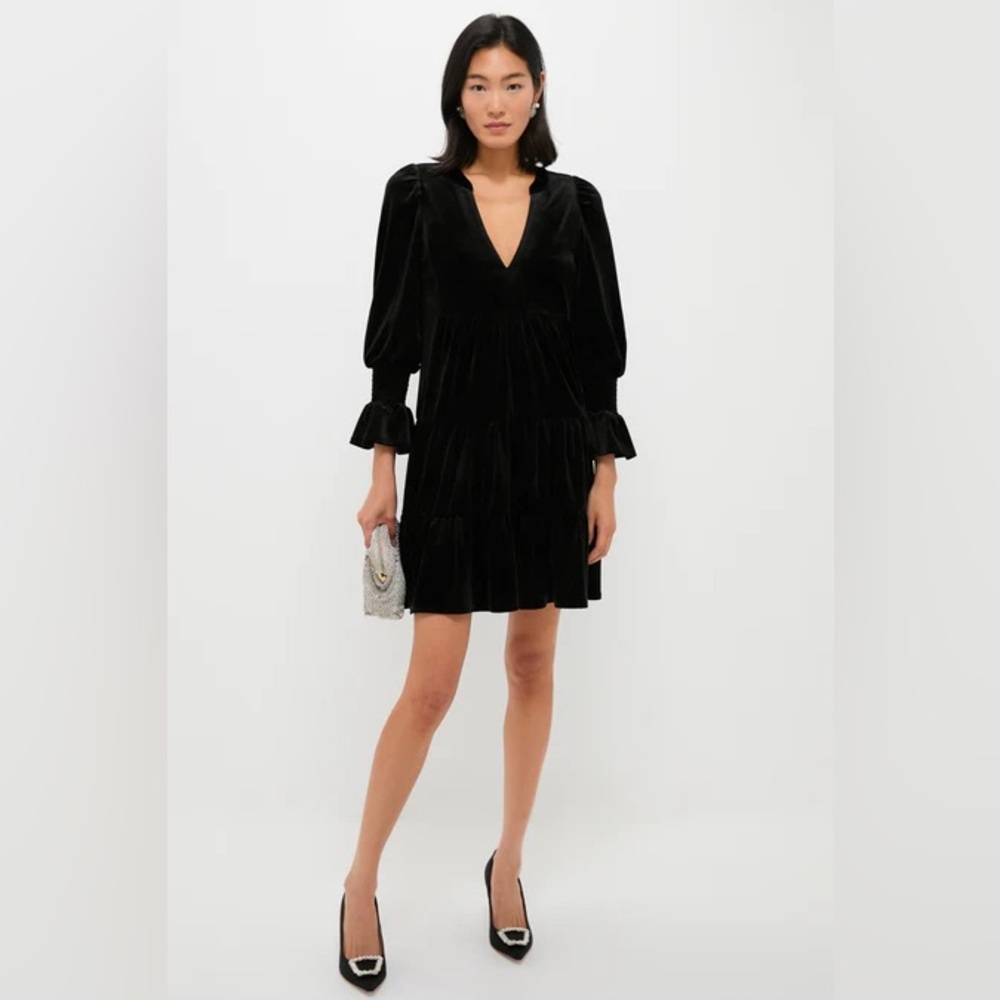 Pomander Place Black Velvet ‘Kenzo’ V Neck Tiered Long Sleeve Dress, Size XL